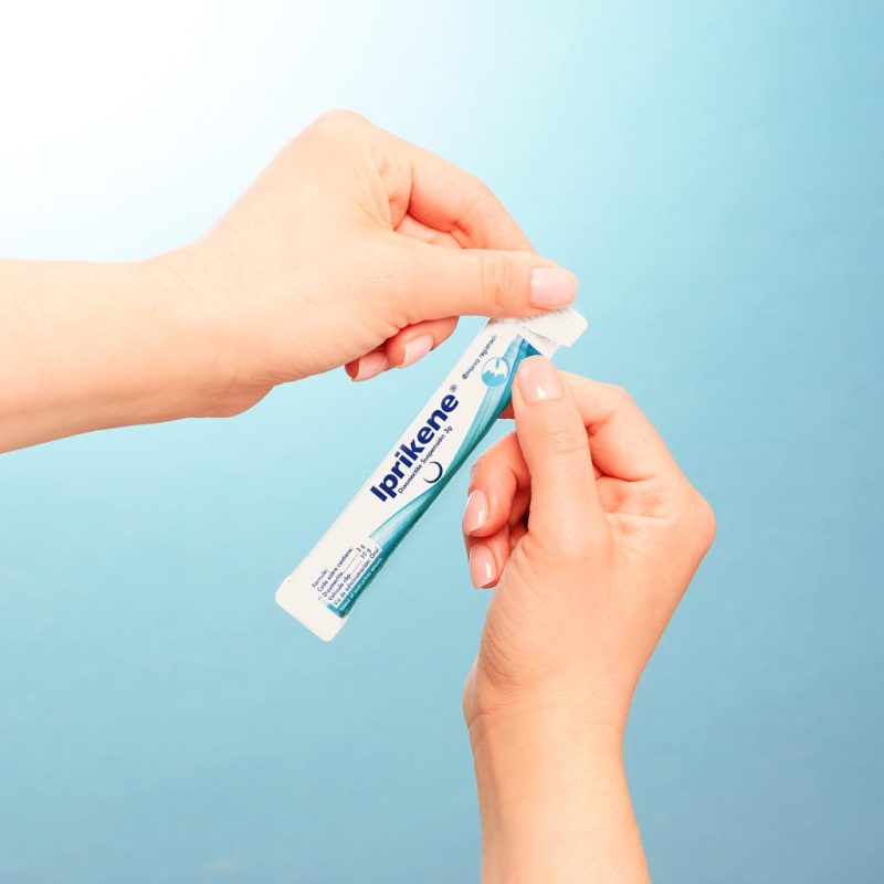 Exprima el sobre Iprikene® Paso 3: Exprima el sobre Iprikene® Suspensión